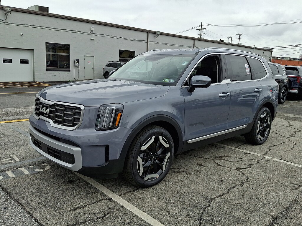 New 2025 Kia Telluride S Sport Utility