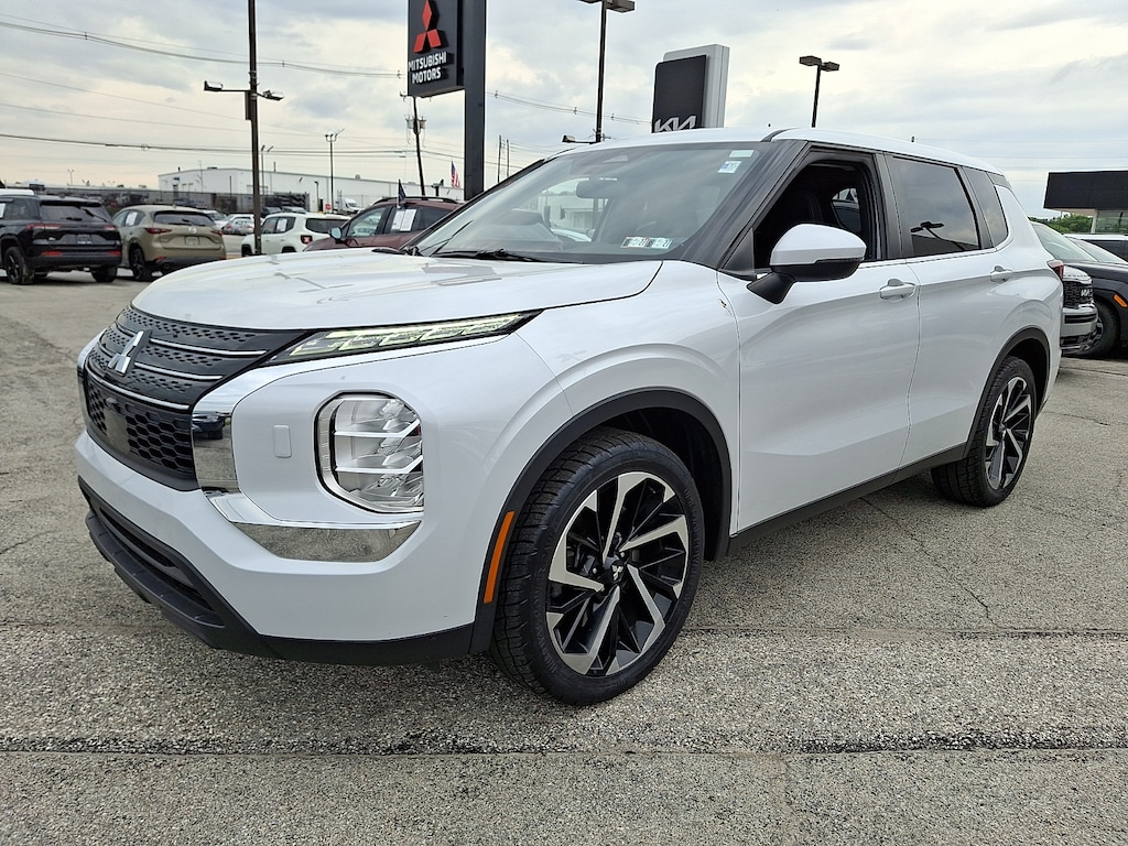 Certified 2022 Mitsubishi Outlander ES 2.5 S-AWC Sport Utility