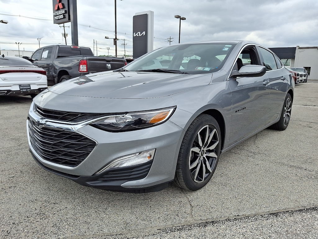 Used 2023 Chevrolet Malibu FWD RS Sedan