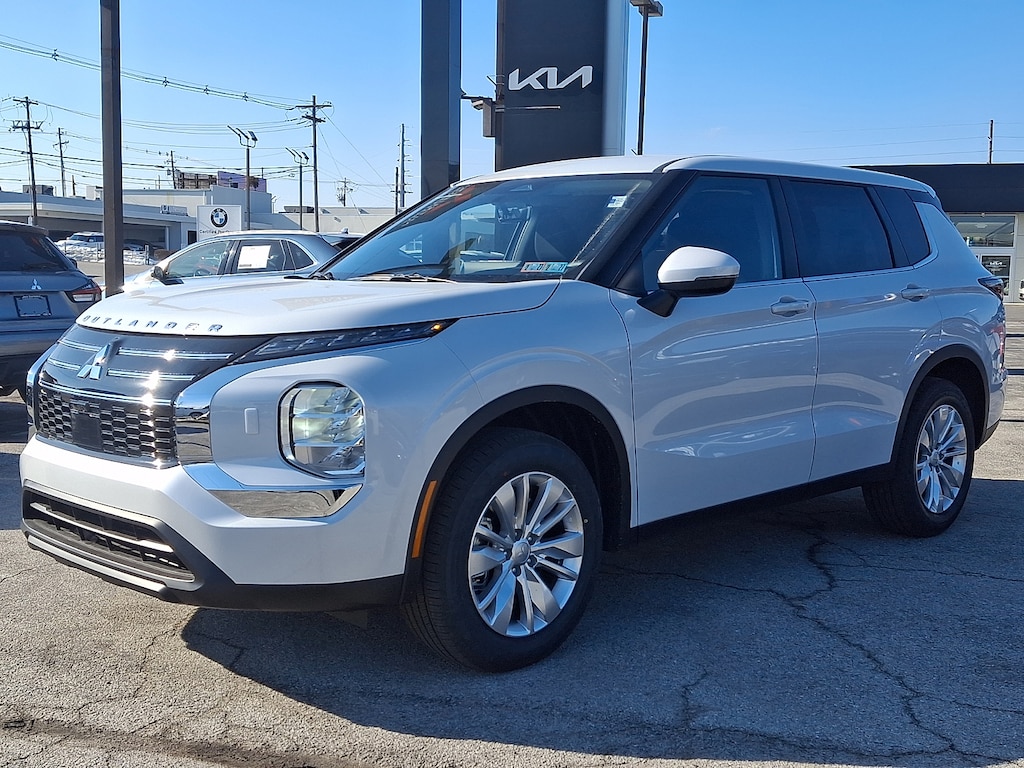 New 2026 Mitsubishi Outlander ES 2.5 S-AWC Sport Utility