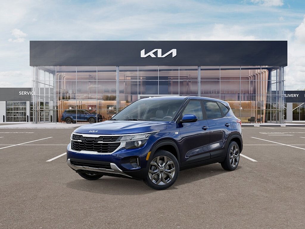 New 2026 Kia Seltos LX Sport Utility