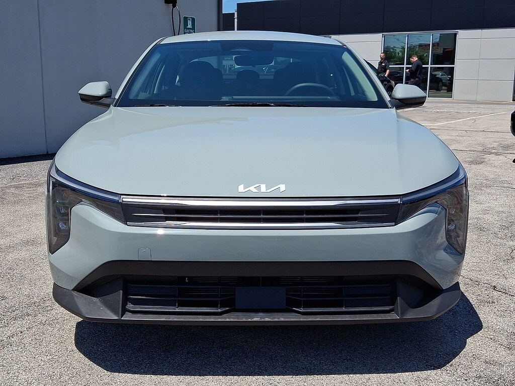 New 2026 Kia K4 LXS Sedan
