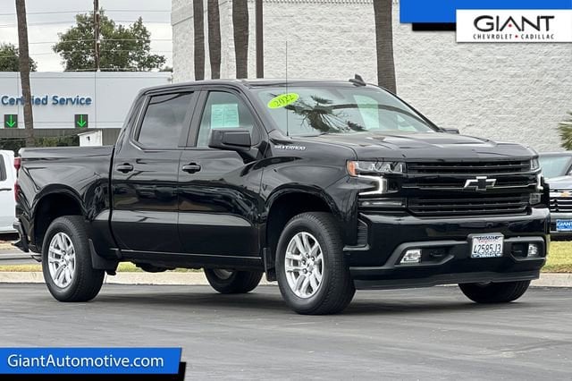 2022 Chevrolet Silverado 1500 RST Crew Cab Short Box's photo