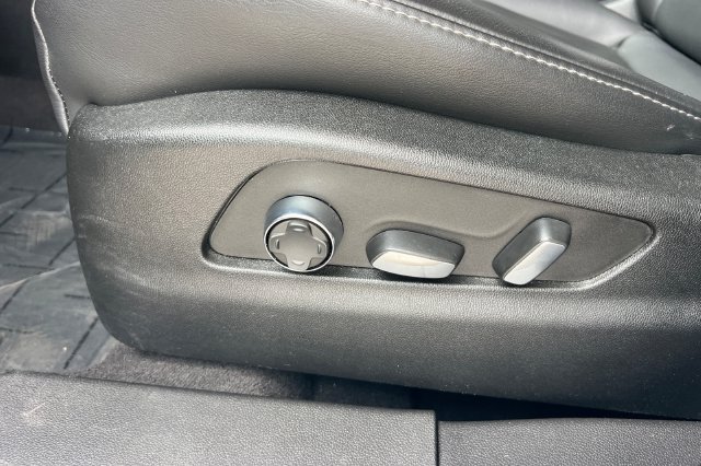 2024 Cadillac XT4 Premium Luxury - Photo 13