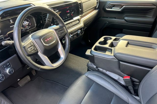 2024 GMC Sierra 1500 SLT - Photo 10
