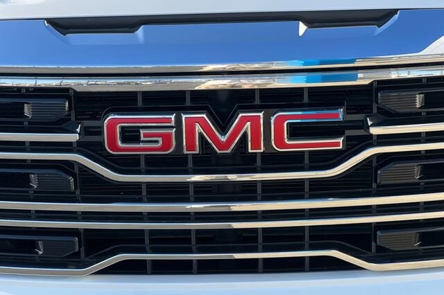 2024 GMC Sierra 1500 SLT - Photo 37