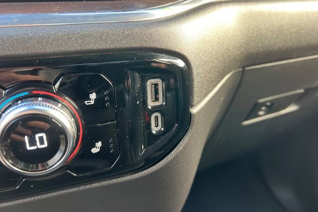 2024 GMC Sierra 1500 SLT - Photo 39