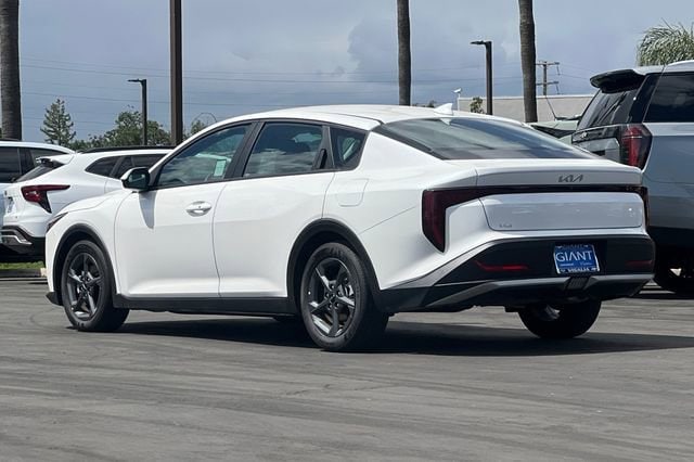 2025 Kia K4 LXS - Photo 6