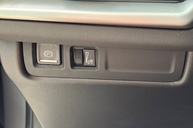 2024 Cadillac XT4 Premium Luxury - Photo 36