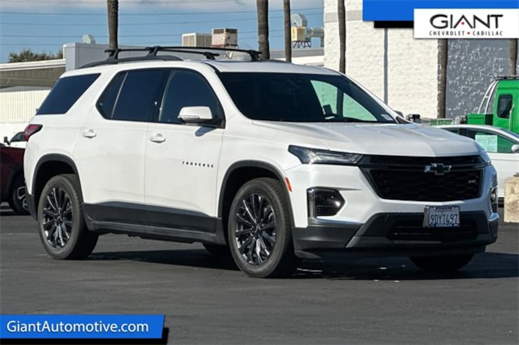 Used 2023 Chevrolet Traverse RS SUV