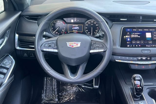 2023 Cadillac XT4 Sport - Photo 17
