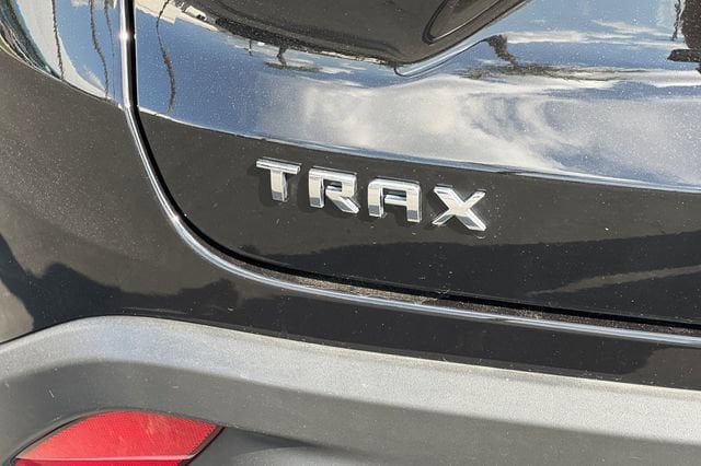 2025 Chevrolet Trax LT - Photo 36