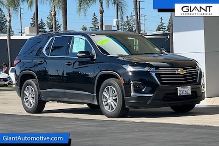 2023 Chevrolet Traverse LT Leather SUV