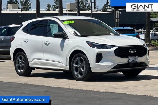 2023 Ford Escape ST-Line FWD Hybrid's photo
