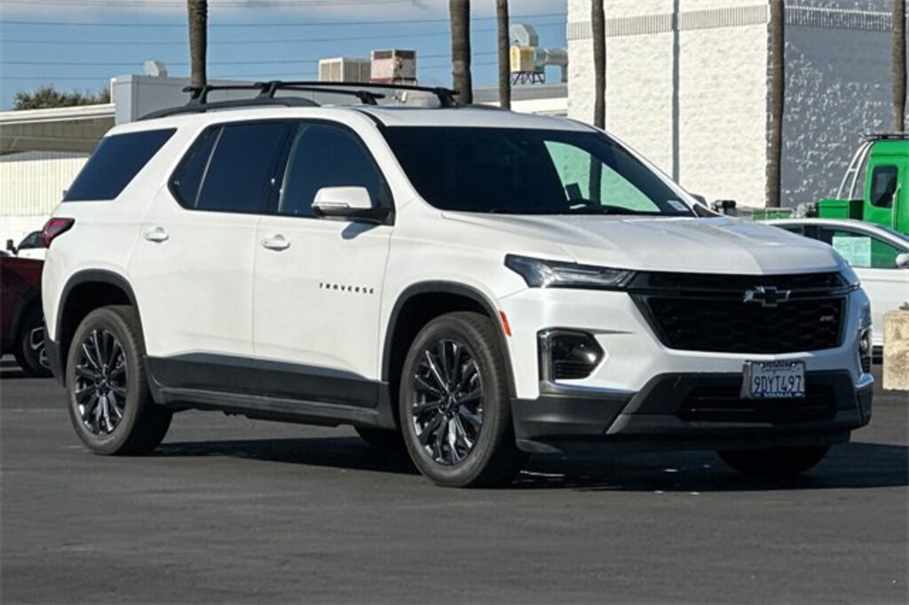 Used 2023 Chevrolet Traverse RS SUV