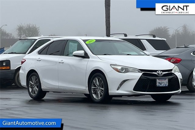 2015 Toyota Camry SE