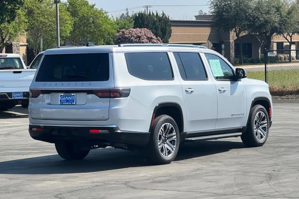 Used 2024 Jeep Wagoneer L Series II