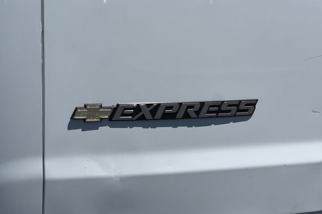 2021 Chevrolet Express Cargo Work Van - Photo 32
