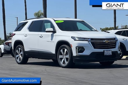 2023 Chevrolet Traverse LT Leather SUV
