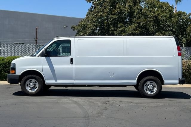 2021 Chevrolet Express Cargo Work Van - Photo 7