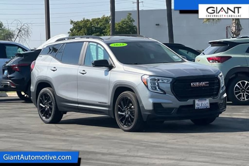 Used 2023 GMC Terrain SLE SUV