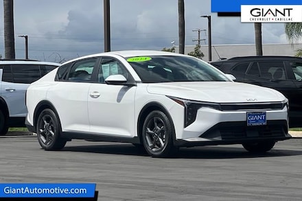 2025 Kia K4 LXS