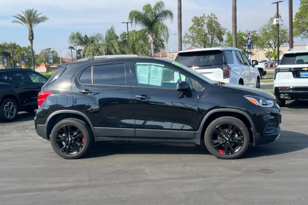 Used 2022 Chevrolet Trax LT SUV