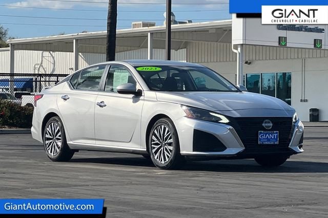 2023 Nissan Altima SV