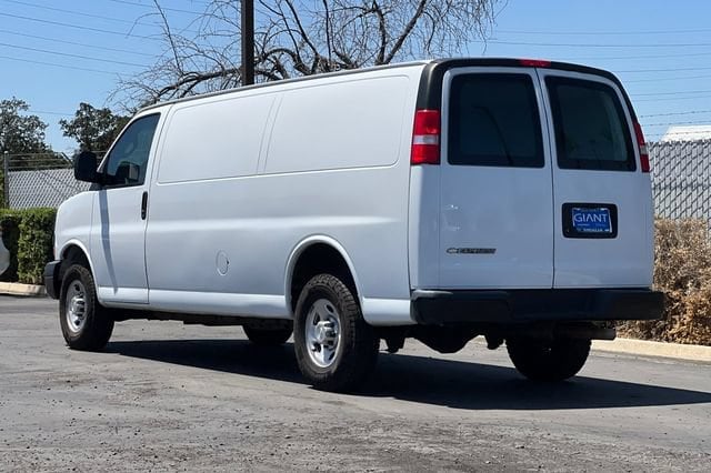 2021 Chevrolet Express Cargo Work Van - Photo 6