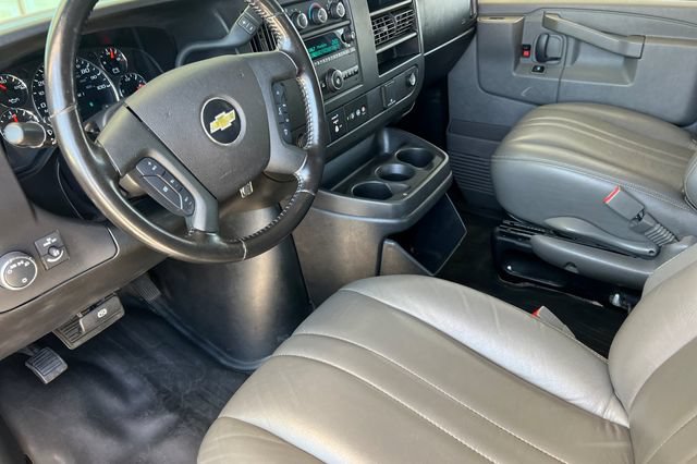 2021 Chevrolet Express Cargo Work Van - Photo 10