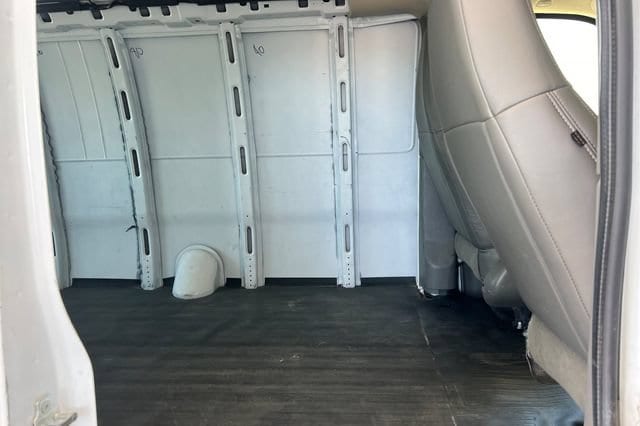 2021 Chevrolet Express Cargo Work Van - Photo 13