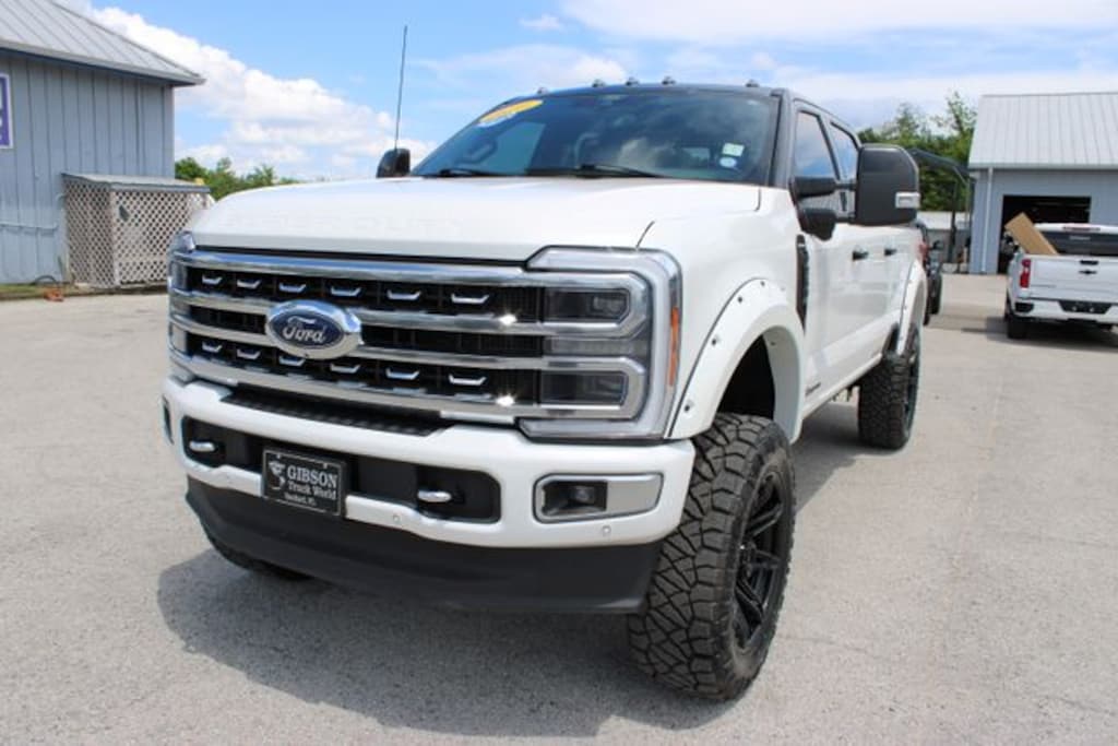Used 2024 Ford F-250 Platinum FX4 Crew Cab 6inch Lifted 4x4 Truck