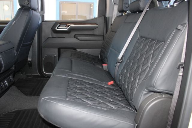 2025 Chevrolet Silverado 1500 LT - Photo 24