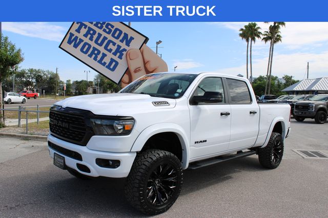 2023 RAM 1500 Big Horn/Lone Star 4x4 Crew Cab 5'7's photo