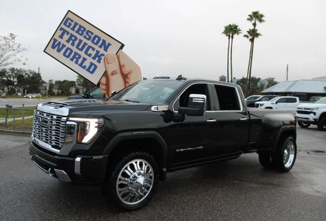 2024 GMC Sierra 3500HD Denali's photo