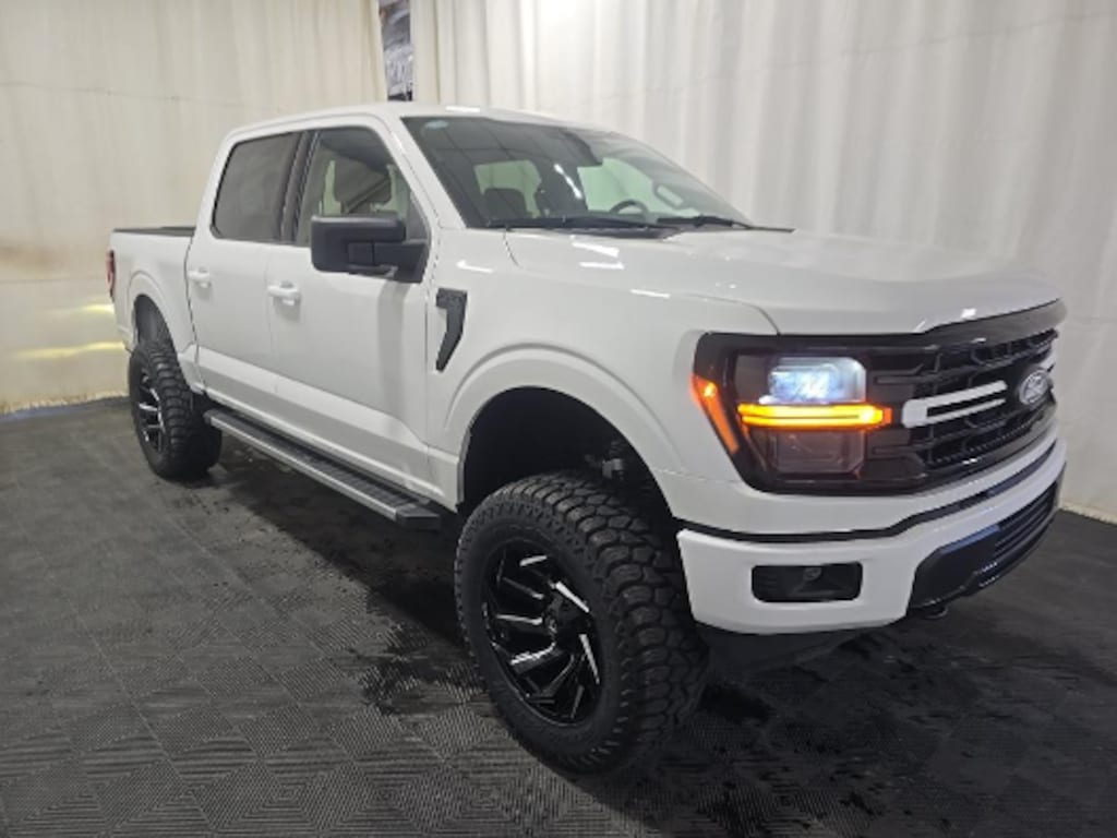 Used 2025 Ford F-150 XLT Crew Cab 6inch Lifted 4x4 Truck