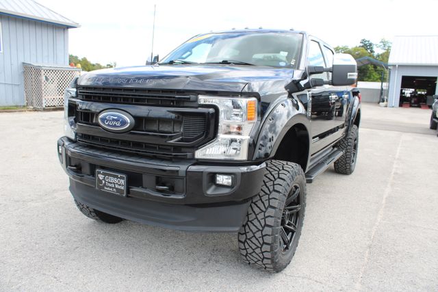 2022 Ford F-250 XLT FX4 photo 2
