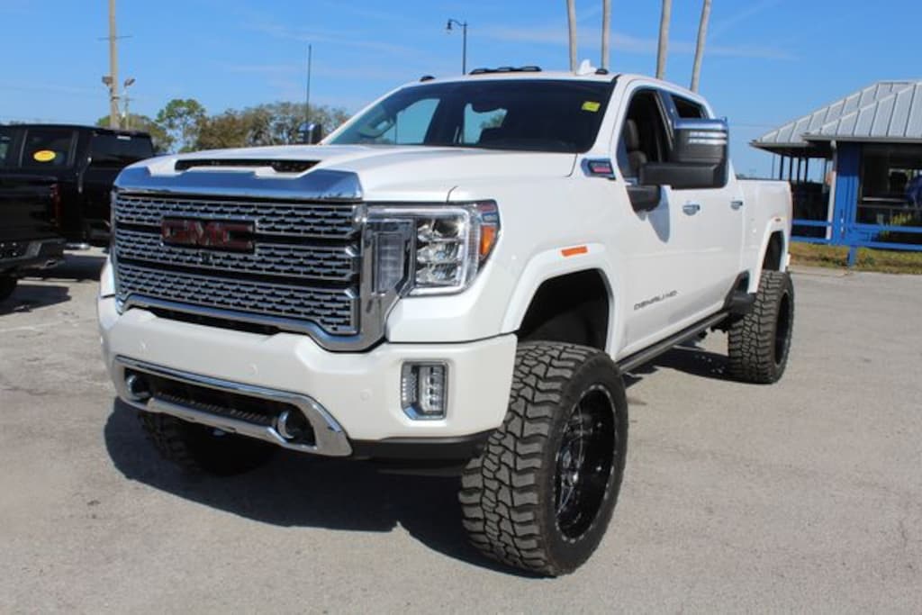 Used 2022 GMC Sierra 2500HD Denali Crew Cab 6inch Lifted 4x4 Truck
