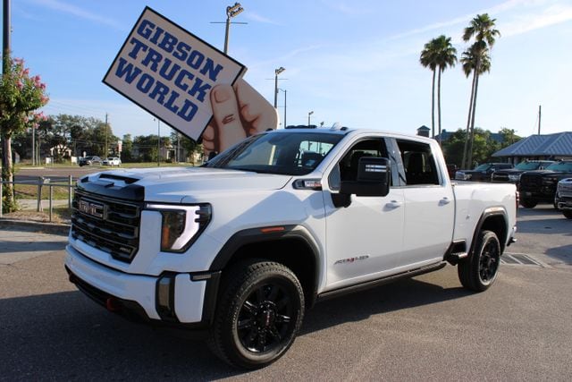 2024 GMC Sierra 4WD Crew Cab Standard Box AT4's photo