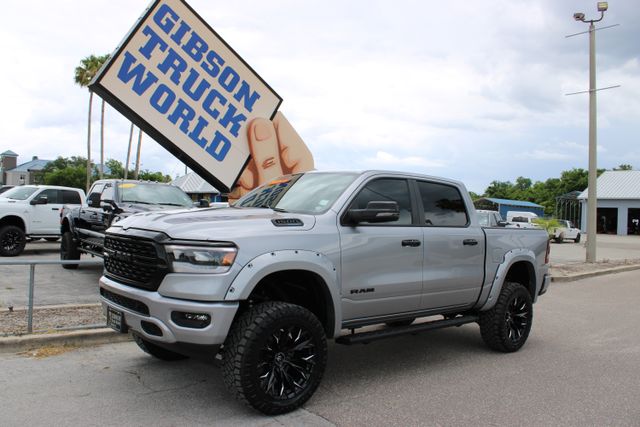 2023 RAM 1500 Big Horn/Lone Star 4x4 Crew Cab 5'7's photo