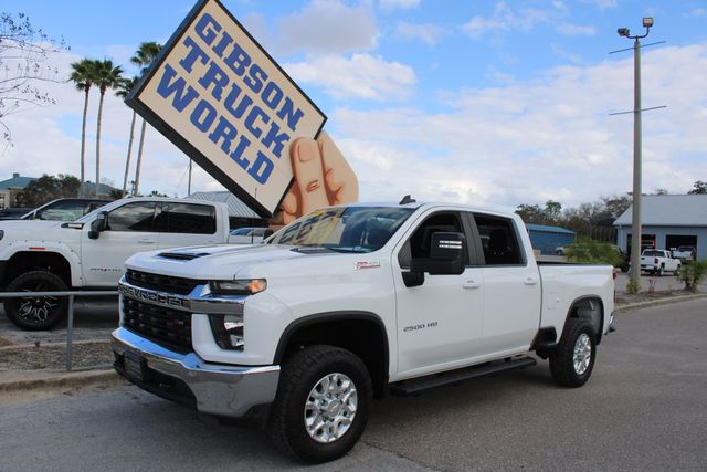 2025 Chevrolet Silverado HD's photo