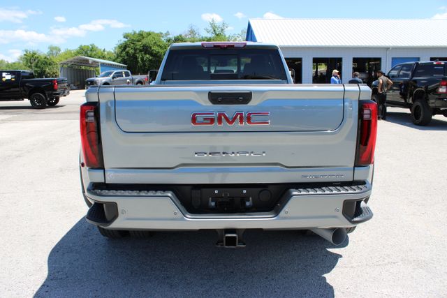 2024 GMC Sierra 3500HD Denali - Photo 9