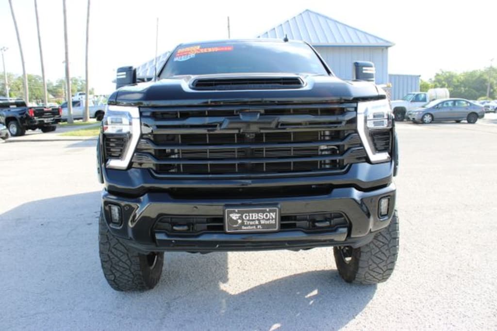 Used 2024 Chevrolet Silverado 2500HD High Country Crew Cab 8inch Lifted 4x4 Truck