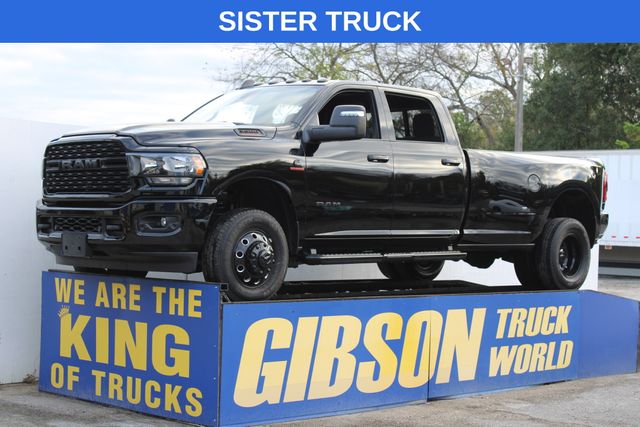 2025 RAM 3500 Laramie 4X4 Crew Cab LWB's photo