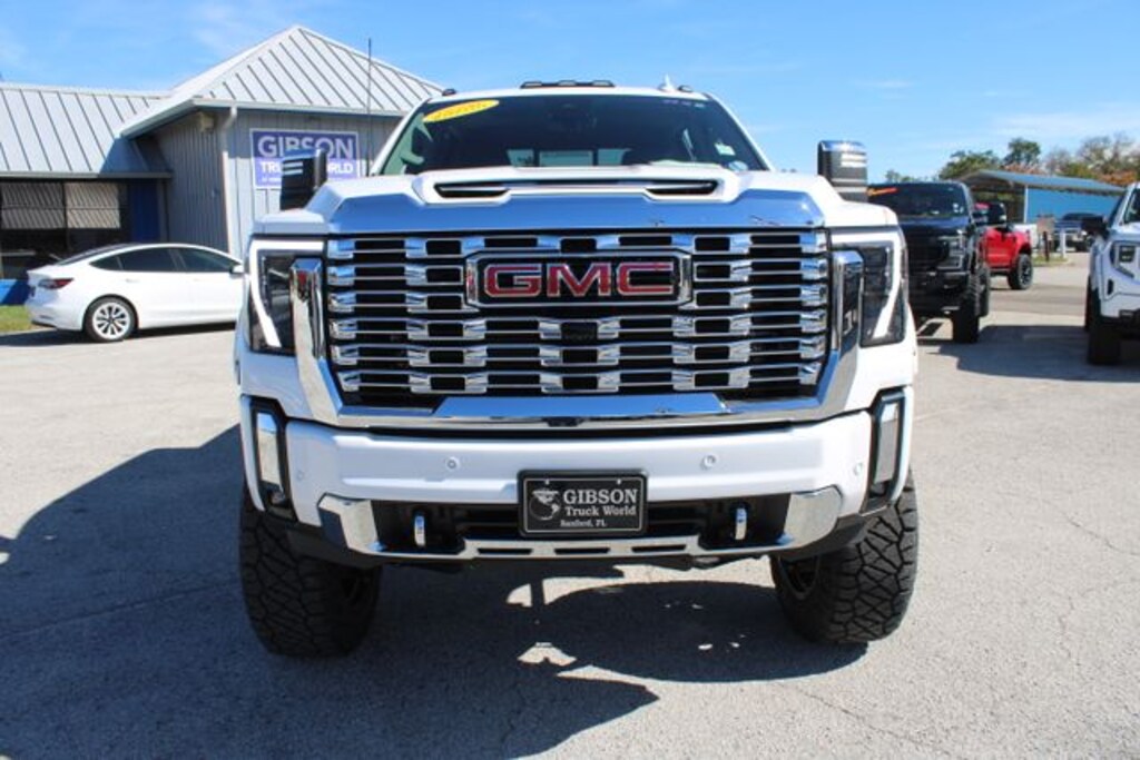 Used 2025 GMC Sierra 2500HD Denali Reserve Crew Cab 8inch Lifted 4x4 Truck