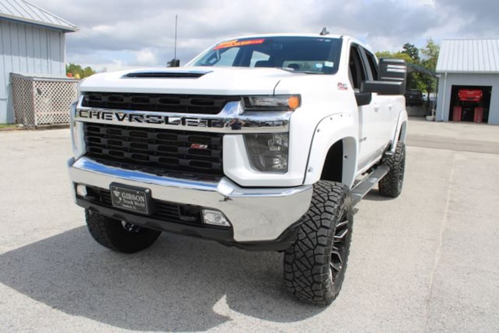Used 2023 Chevrolet Silverado 2500HD LT Z71 Crew Cab 8inch Lift 4x4 Truck