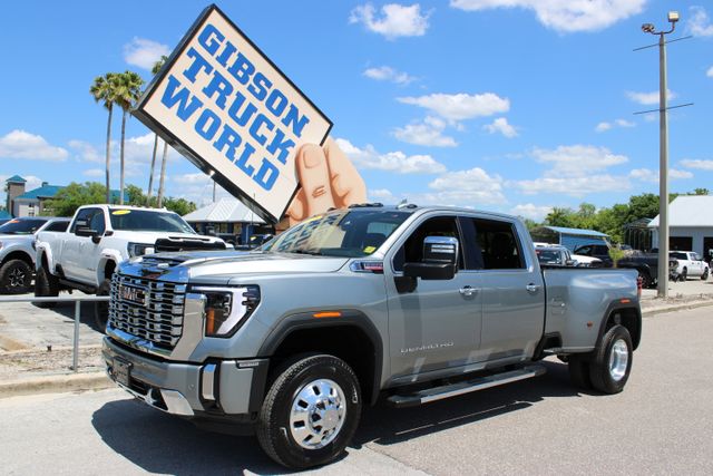 2024 GMC Sierra Denali 4WD Crew Cab Standard Box SRW's photo