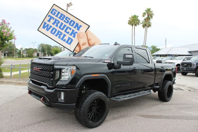 2020 GMC Sierra 4WD Crew Cab Standard Box Denali's photo