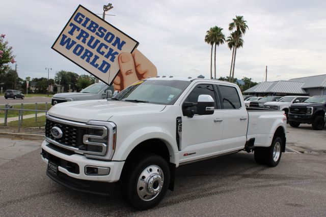2026 Ford F-450 Platinum 4x4 Crew Cab 8' Box DRW's photo