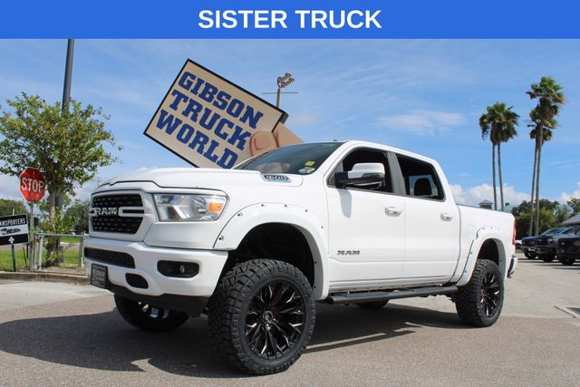 2023 RAM 1500 Laramie 4x4 Crew Cab 5'7's photo